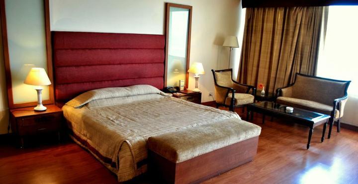 Shivalikview 4*